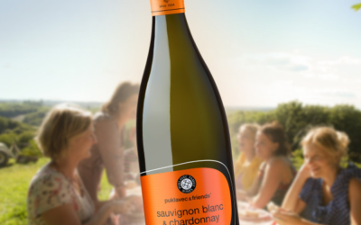 PUKLAVEC & FRIENDS INTRODUCEERT EEN NIEUWE BLEND: SAUVIGNON BLANC & CHARDONNAY